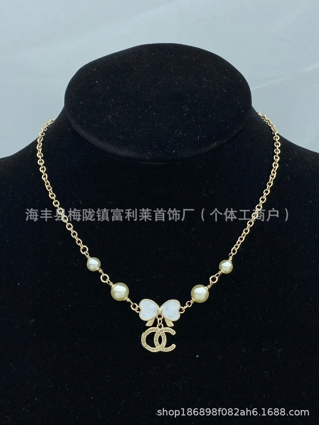 Pearl Diamond Encrusted Choker Necklace With Zircon