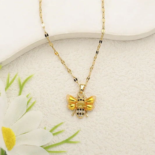 NONECN Copper Plated Zirconia Bee Pendant Necklace