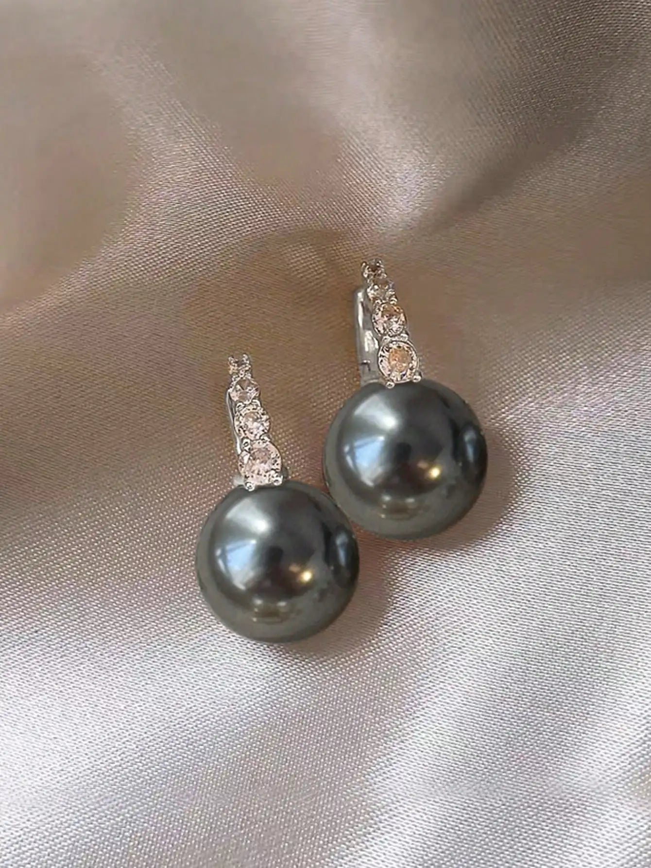 Elegant Faux Pearl Rhinestone Hoop Earrings For Women Copper Alloy