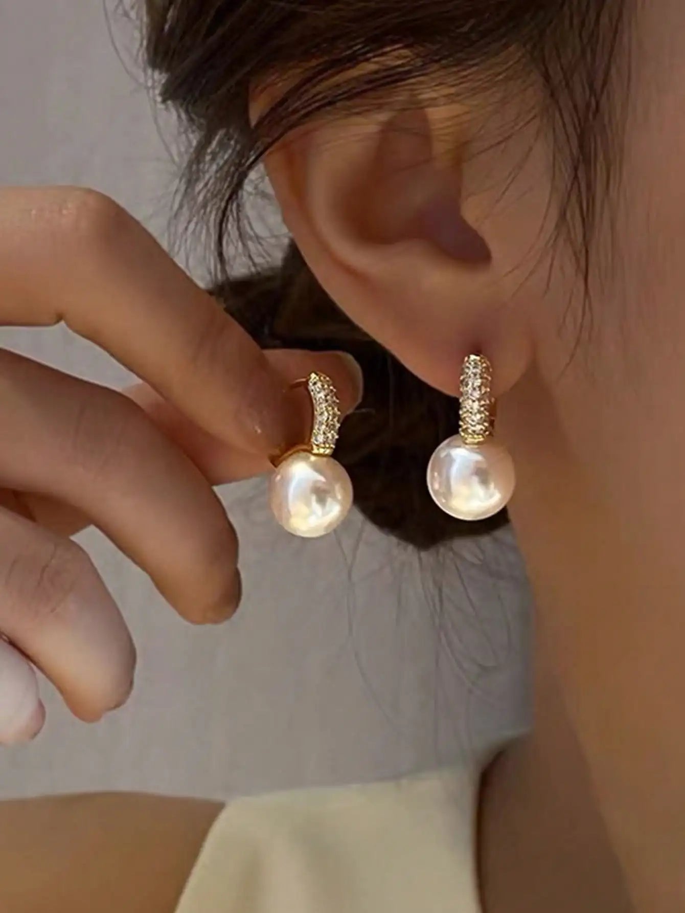 Elegant Faux Pearl Rhinestone Hoop Earrings For Women Copper Alloy