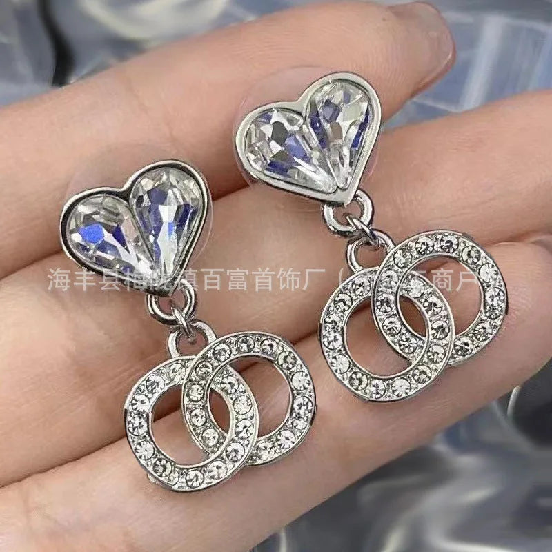 Double C Peach Heart Diamonds Retro Stud Earrings Versatile