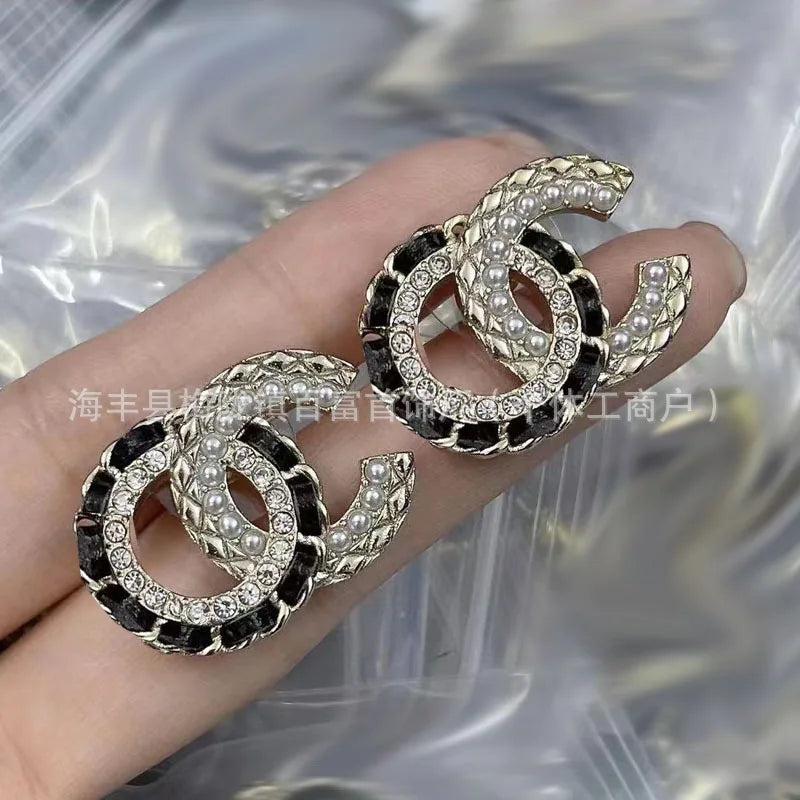 Double C Peach Heart Diamonds Retro Stud Earrings Versatile