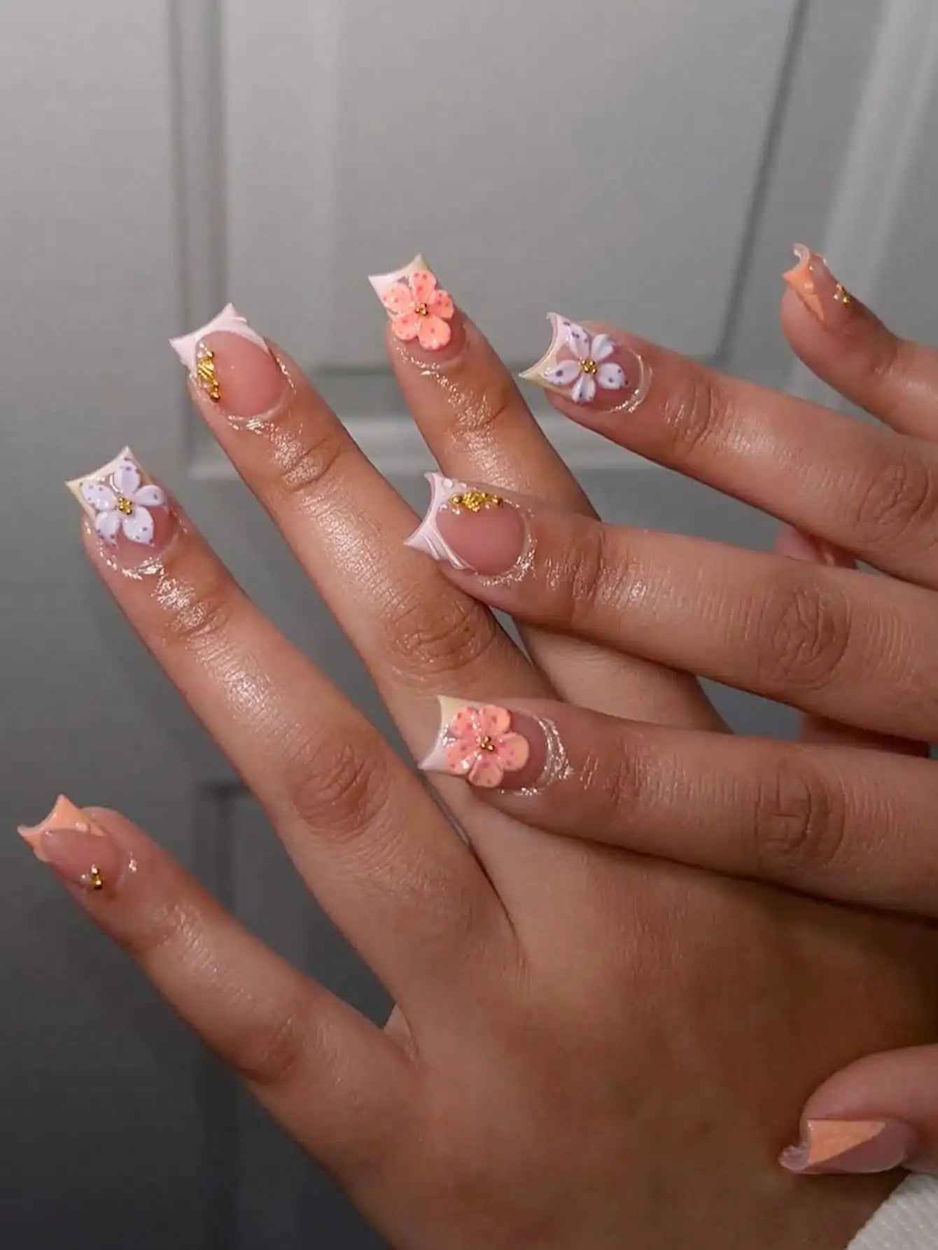 24Pcs Short Square French Flower Acrylic Press On Nails