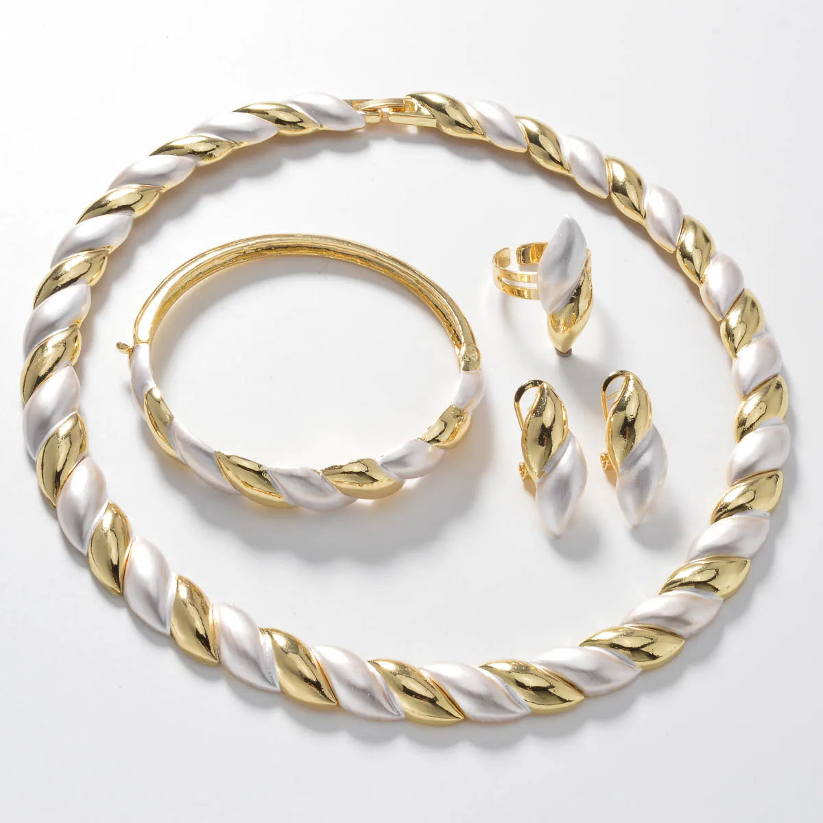 Luxury Dubai Jewelry Set Necklace Ring Earrings Bracelet