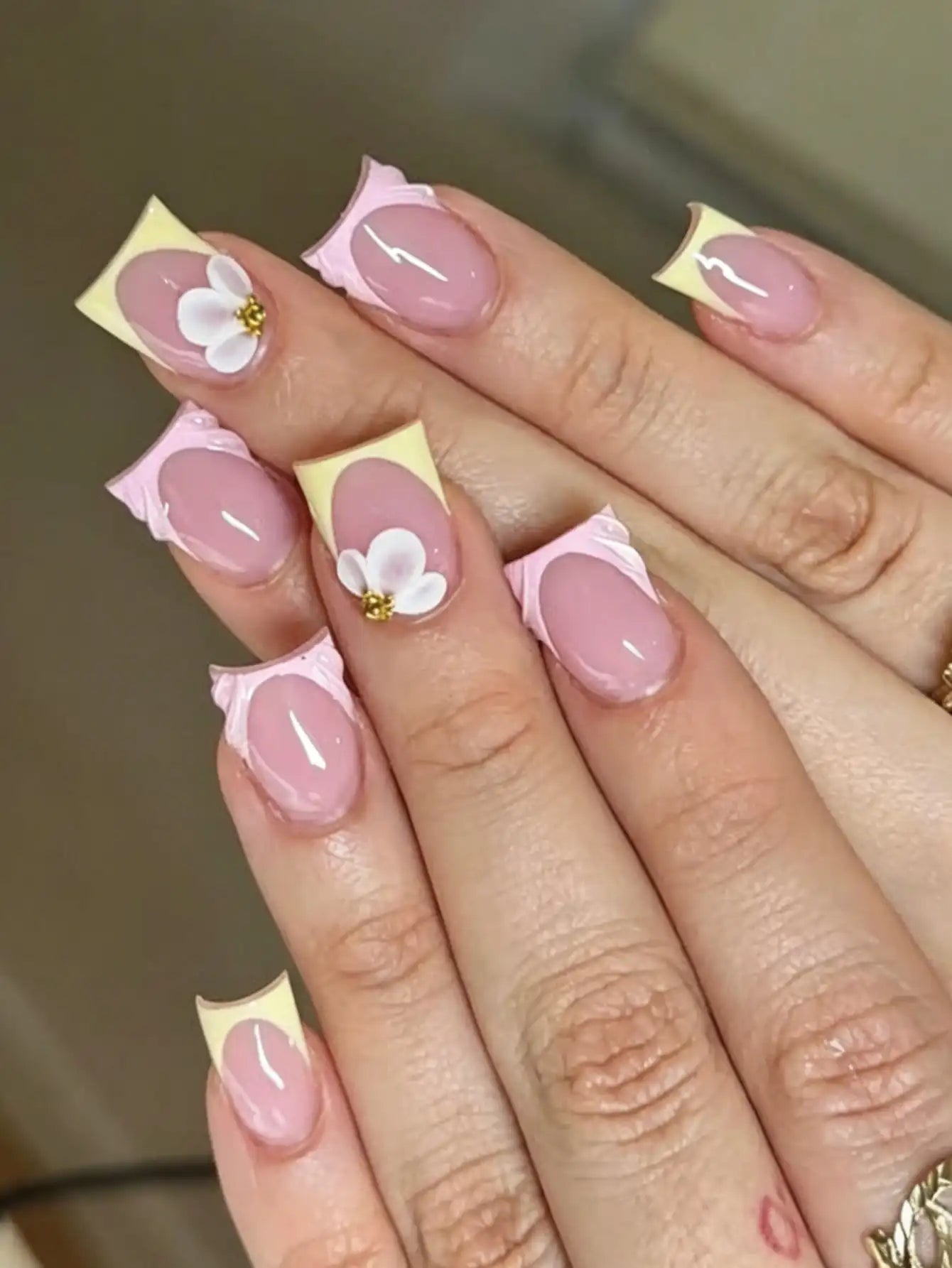 24Pcs Short Square French Flower Acrylic Press On Nails